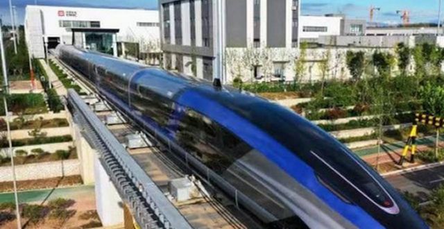 Το ταχύτερο τρένο στον κόσμο παρουσίασε η Κίνα